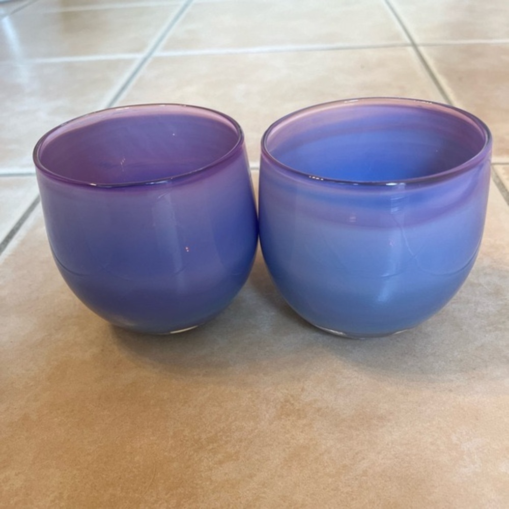 Glassybaby Mama Drinker—Single (left side of photo)